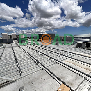 澳大利亚的夹锁屋顶安装系统